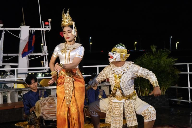 apsara et hanuma