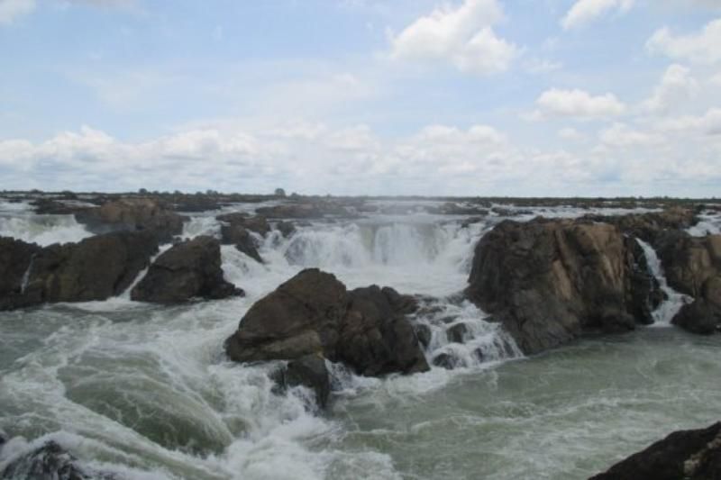 cascade de sopheak mit à stung treng (1)