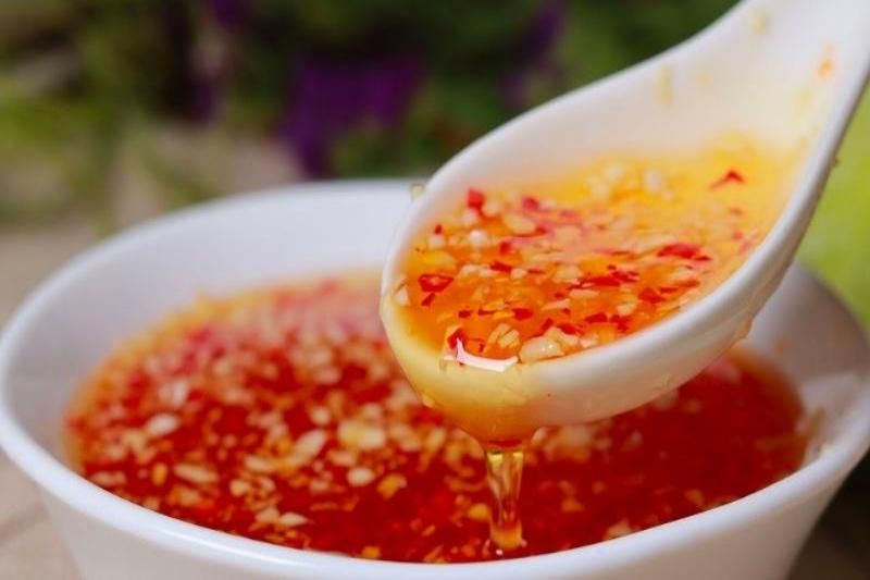 la sauce de possion douce aigre - un des sauces incontournables pour tous les plats vietnamiens (1)