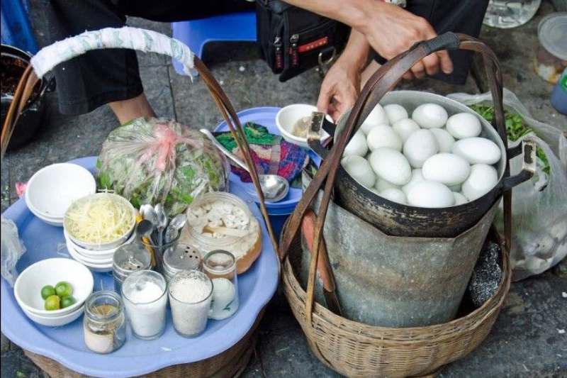 l'étange des oeufs couvés