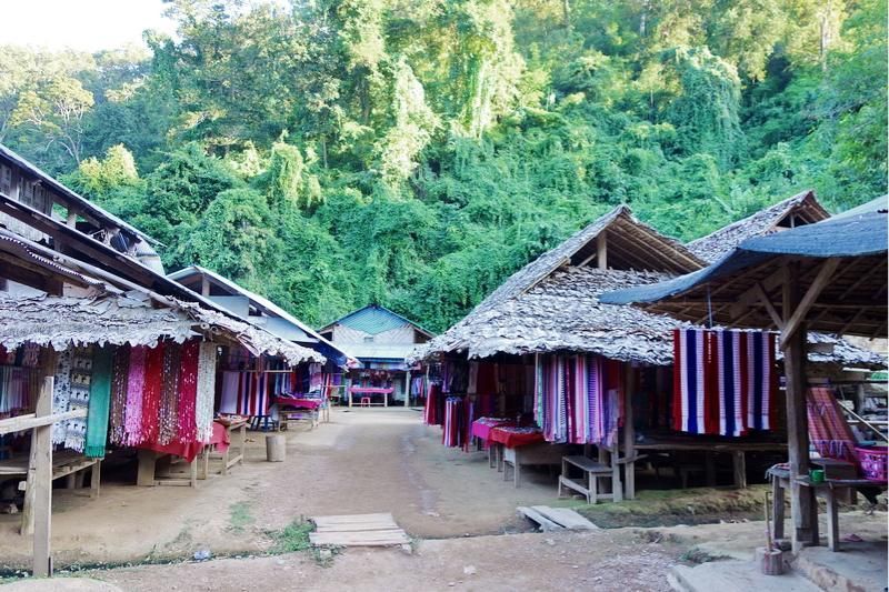 el pueblo baan huay sua thao (fuente maehongsonthailand)