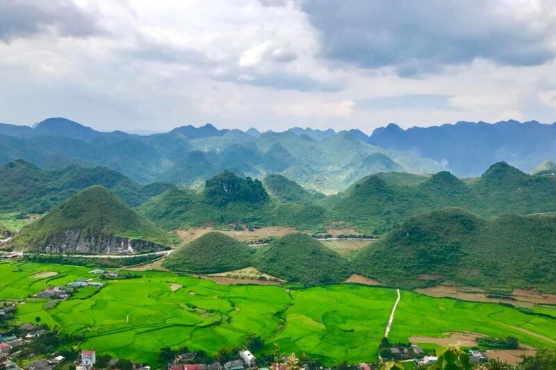 las montañas gemelas de quan ba, ha jiang