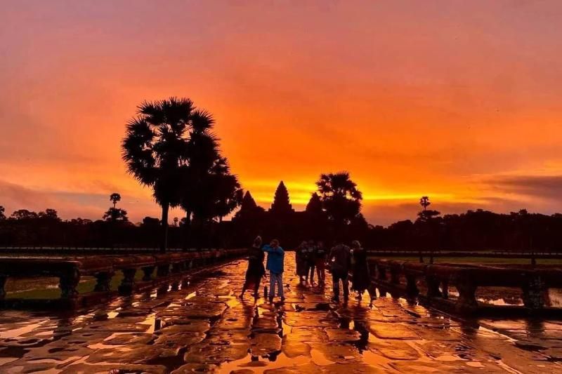 temple d'angkor wat - dans la saison des pluies au cambodge (1)