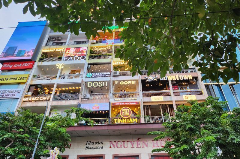 el cafe apartments en saigón