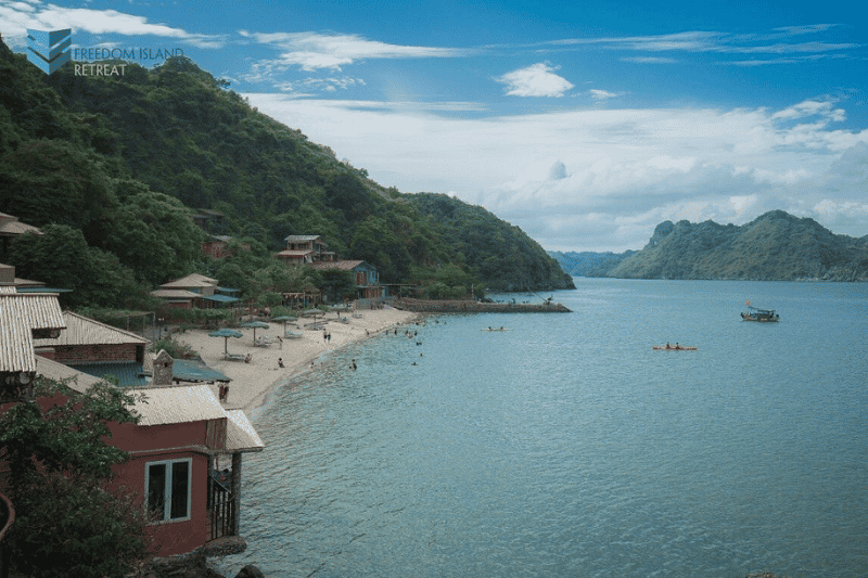 _fuente de imagen (freedom island retreat)