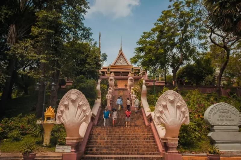 wat phnom, una visita imprescindible entre los paises en asia