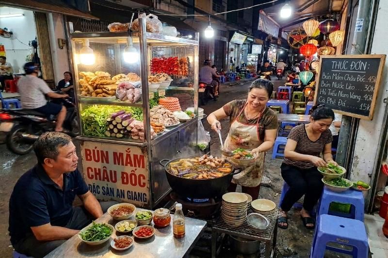 tres bon et emblematique avec le plat bun mam dans le delta du mekong 